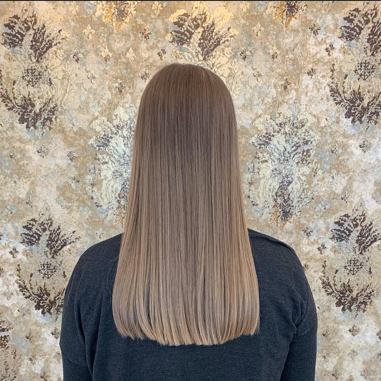 Glatt und glänzend – Cool Beige