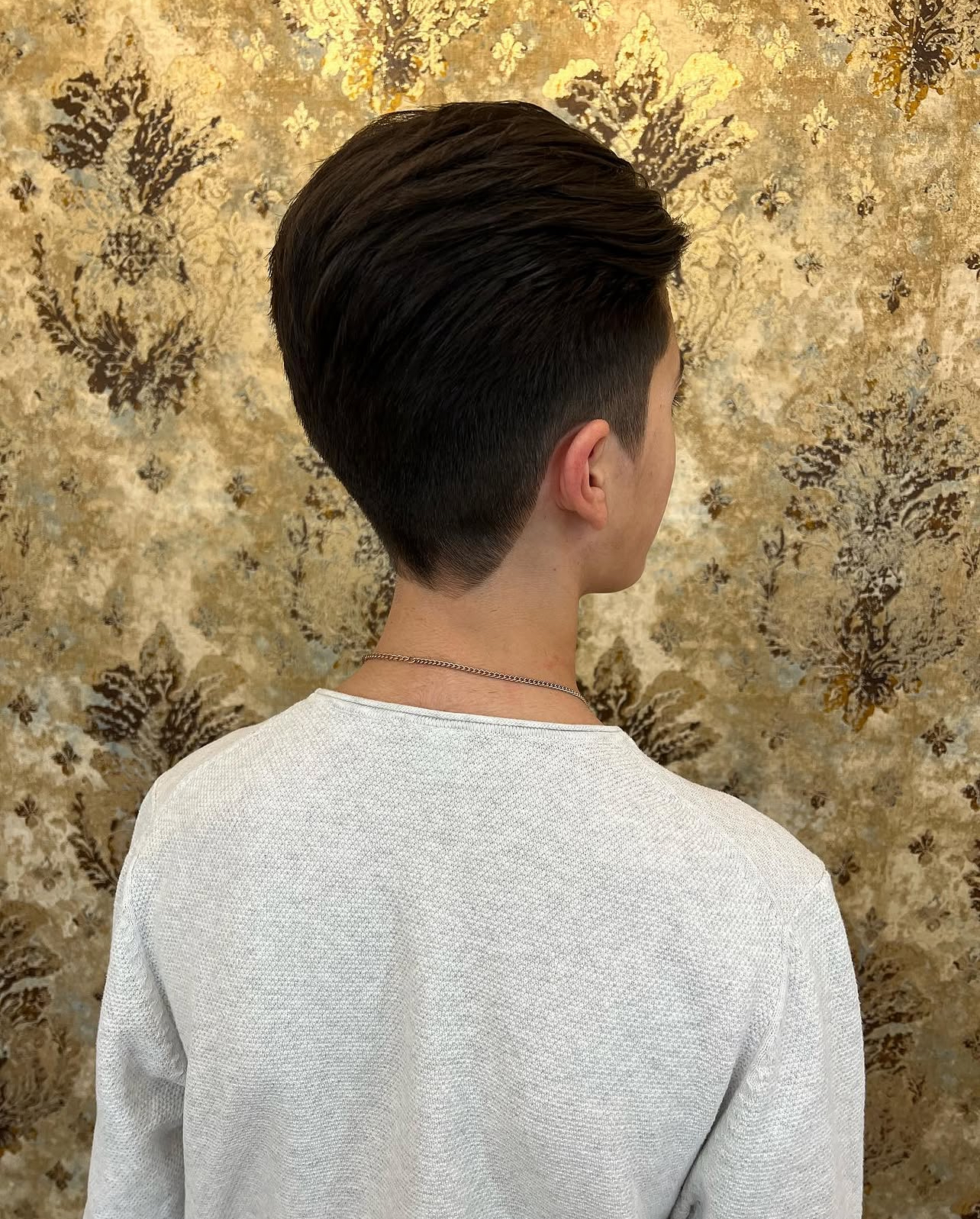 Präziser Herren-Cut mit sauberem Verlauf