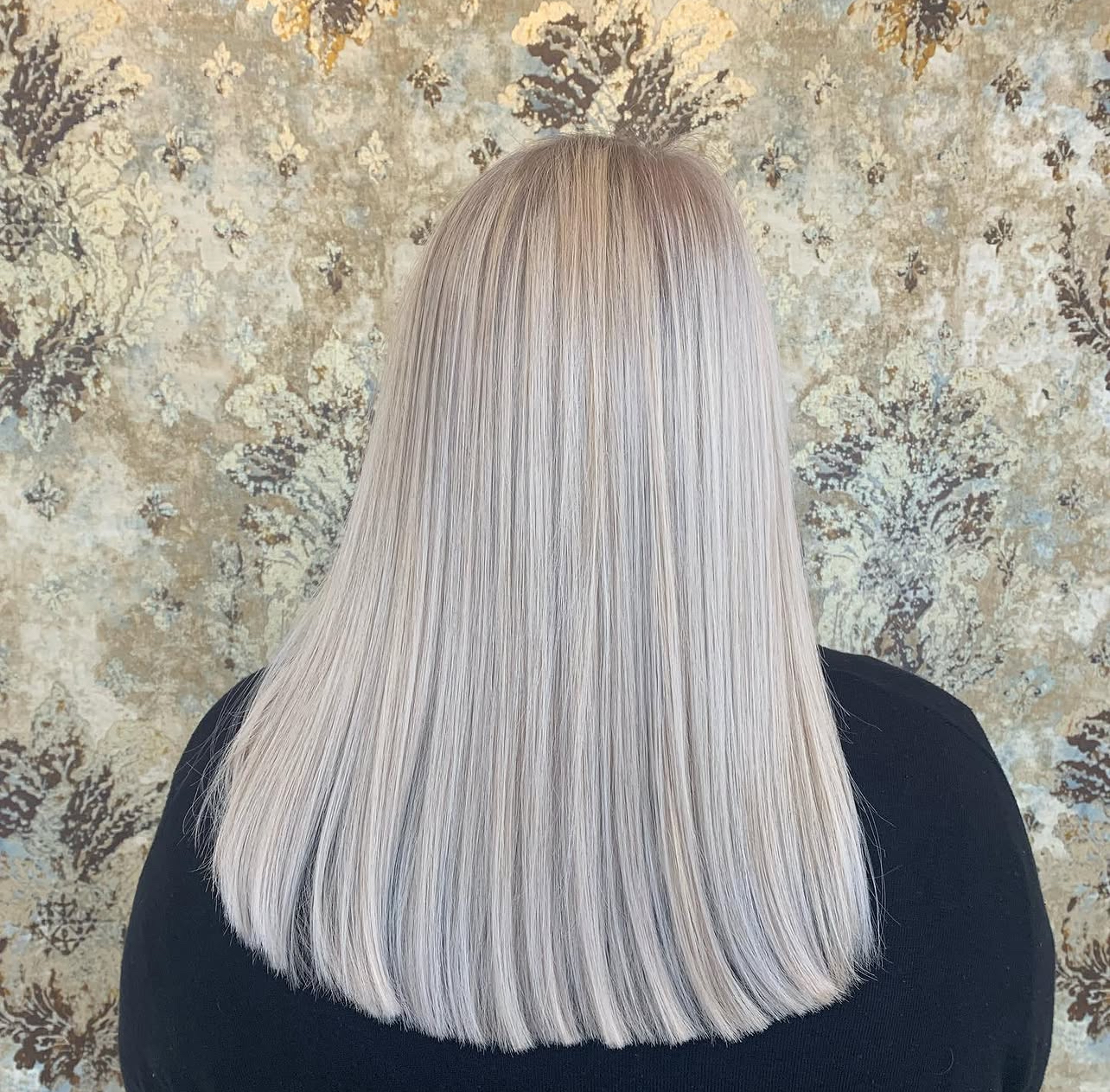 Icy Blonde – kühles Platin-Finish